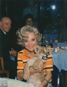 Avantgarde og showbiz p� Henie Onstad Kunstsenter