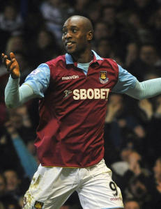 West Ham puster Southampton i nakken etter storseier