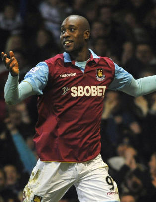 West Ham puster Southampton i nakken etter storseier