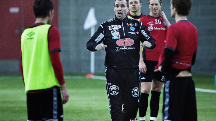 LOKALOPPGJØR: Tom Nordlie og Kongsvinger fotballklubb står med tre strake seire i 1. divisjon. I morgen møter de HamKam. Foto: Jo Straube / Dagbladet LOKALOPPGJØR: Tom Nordlie og Kongsvinger fotballklubb står med tre strake seire i 1. divisjon. I morgen møter de HamKam. Foto: Jo Straube / Dagbladet