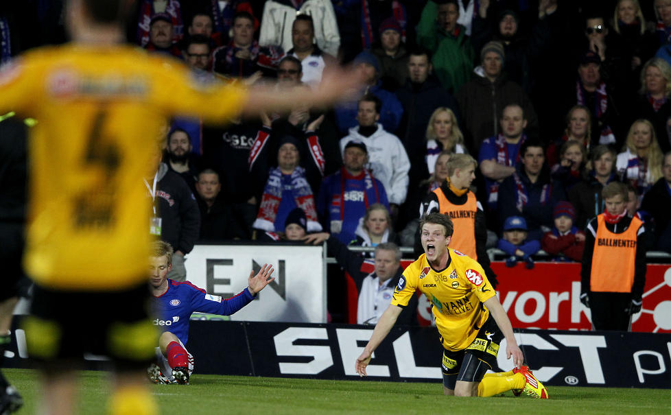 SNYTT FOR STRAFFE:Bj�rn Bergmann Sigurdarson fortviler etter � ha blitt snytt for straffe. Dette var kvelden da VIF hadde mest flaks. Foto: Bj�rn Langsem / Dagbladet.