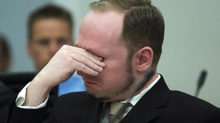 I TÅRER: Anders Behring Breivik. Foto: /Heiko Junge/NTB Scanpix/Pool I TÅRER: Anders Behring Breivik. Foto: /Heiko Junge/NTB Scanpix/Pool