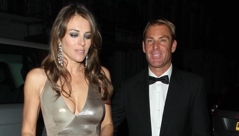  AVVISER RYKTENE:  Shane Warne nekter for � ha gjennomf�rt plastiske operasjoner. Neste �r blir han og kj�resten Elizabeth Hurley mann og kone. Foto: Stella Pictures