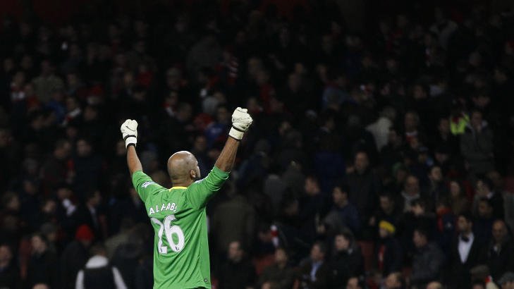 GOD TID: Spesielt Wigan-keeper Ali Al-Habsi fikk holde på for lenge før han fikk det gule kortet, mener Arsenal-sjefen.Foto: SCANPIX/AP/Alastair Grant GOD TID: Spesielt Wigan-keeper Ali Al-Habsi fikk holde på for lenge før han fikk det gule kortet, mener Arsenal-sjefen.Foto: SCANPIX/AP/Alastair Grant