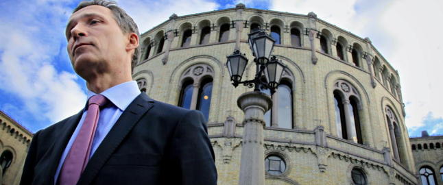 Stoltenberg tenker på de som har det vondt i dag