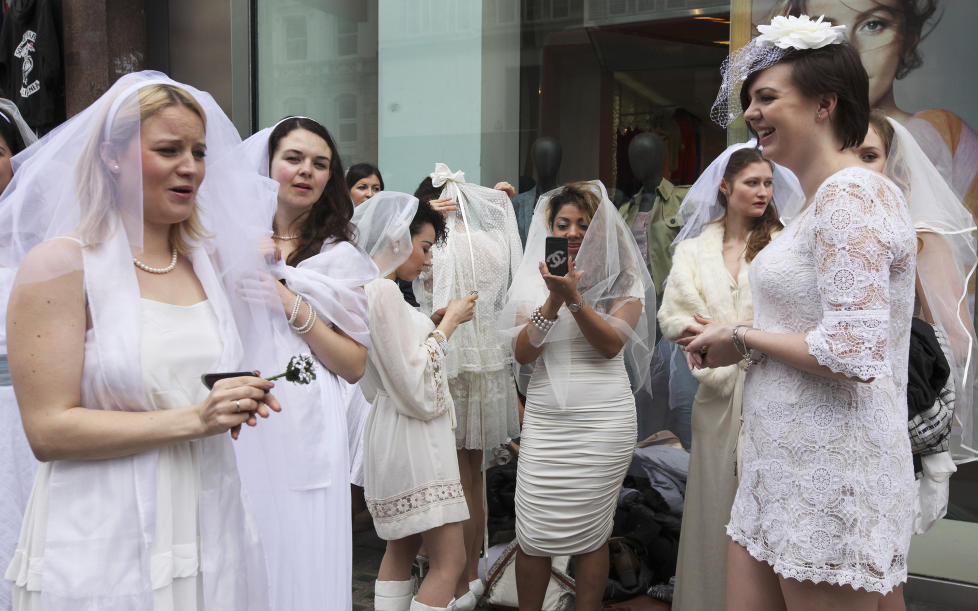 BRYLLUP P� BUDSJETT: I juni kommer den engelske kleskjeden Topshop med en egen bryllupskolleksjon designet av Richard Nicoll. Foto: Illustrasjonsbilde / Scanpix