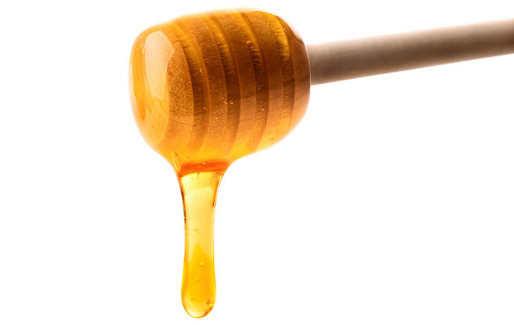 SØTERE ENN SUKKER: Selv om honning er søtere enn vanlig rørsukker, er honning mer næringsrik og inneholder vitaminer, mineraler og antioksidanter. Foto: Colourbox SØTERE ENN SUKKER: Selv om honning er søtere enn vanlig rørsukker, er honning mer næringsrik og inneholder vitaminer, mineraler og antioksidanter. Foto: Colourbox