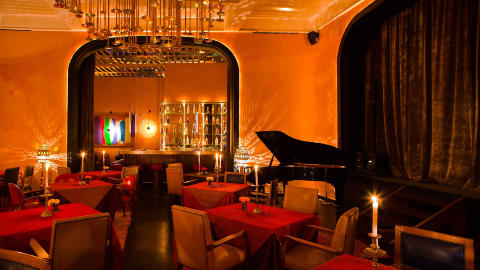 DYRT: El Fenn har sv�rt mange tilhengere, p� tross av at rommene er stivt priset sammenliknet med de fleste av de 1300 andre riadene i byen.