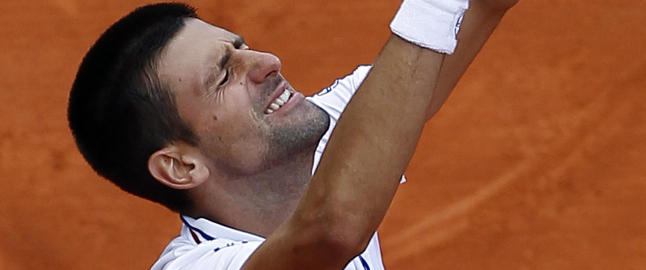 Gr�tkvalt Djokovic vendte til seier