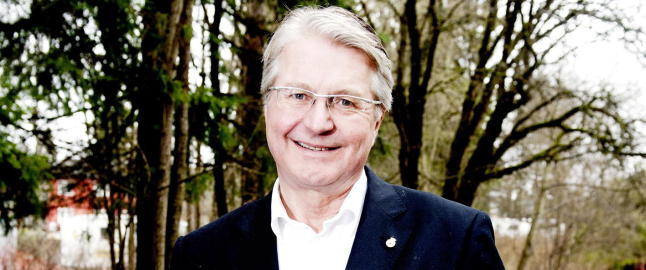 Hoppet i havet for å redde kamerat i sjalusidrama