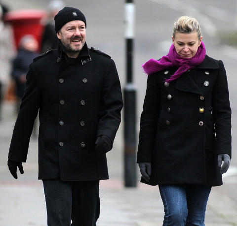 HAR MED SEG KJ�RESTEN: Ricky Gervais kj�reste siden 1982, Jane Fallon, er med p� stjernekomikerens Oslo-bes�k. De to bor p� Grand Hotel. Foto: Stella Pictures