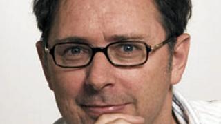 FRODE THUEN: Professor i psykologi ved Høgskolen i Bergen. Parterapeut og spaltist i A-magasinets samlivsspalte. Forfatter av flere bøker om parforhold og kjærlighet. Foto: Privat FRODE THUEN: Professor i psykologi ved Høgskolen i Bergen. Parterapeut og spaltist i A-magasinets samlivsspalte. Forfatter av flere bøker om parforhold og kjærlighet. Foto: Privat