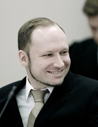 Allerede da Anders Behring Breivik var fire år la psykologene merke til det spesielle smilet hans.