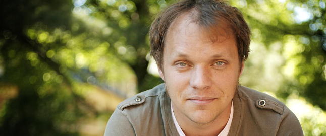 J�velunger i fri utfoldelse