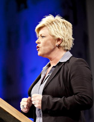 Medlemmene forlater Frp, g�r til H�yre og Ap