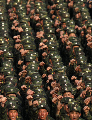 Nord-Koreas milit�re truer med � legge Seoul i ruiner
