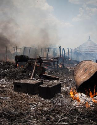 - Nye luftangrep mot S�r-Sudan