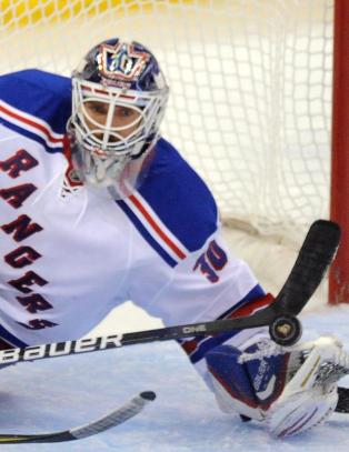 Stanley Cup-dr�mmen lever fortsatt for Rangers