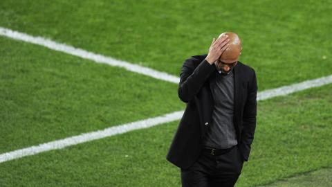 STRESS: Josep Guardiola er under stort press, og Kvalvik mener presset er grunnen til at han kan forlate Barca. Foto: AFP PHOTO / PIERRE-PHILIPPE MARCOU STRESS: Josep Guardiola er under stort press, og Kvalvik mener presset er grunnen til at han kan forlate Barca. Foto: AFP PHOTO / PIERRE-PHILIPPE MARCOU