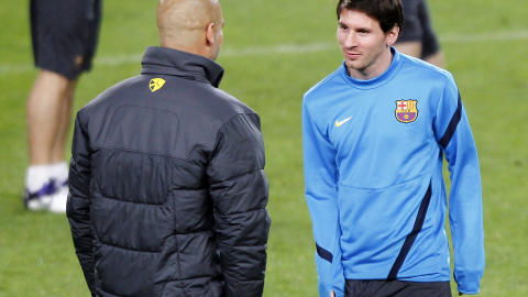 MESSI: Barcelona-sjef Pep Guardiola og Lionel Messi. Foto: REUTERS/Albert Gea MESSI: Barcelona-sjef Pep Guardiola og Lionel Messi. Foto: REUTERS/Albert Gea