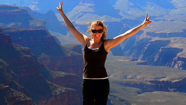 GRAND CANYON: Coloradoelva har skapt den 349 meter lange og 1500 meter dype dalen som er en av USAs mest populære turistattraksjoner. GRAND CANYON: Coloradoelva har skapt den 349 meter lange og 1500 meter dype dalen som er en av USAs mest populære turistattraksjoner.