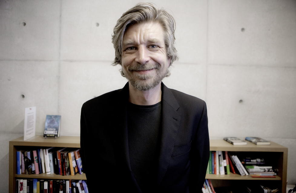 OVER DAMMEN: Karl Ove Knausg�rd har hatt enorm suksess med Min Kamp-serien. N� lanseres f�rste bok i USA. Foto: Lars Eivind Bones / Dagbladet