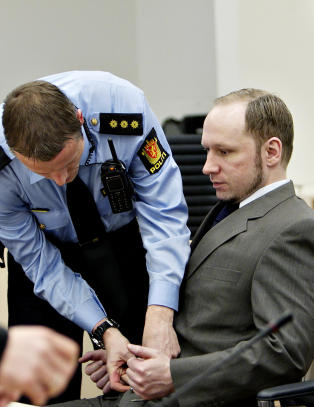 Breivik bygger hemmelig nettverk i fengselet