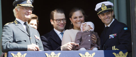 Her stjeler prinsesse Estelle showet på bestefars bursdag