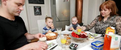 Leo (3) og Ask (4) spiste seg friske