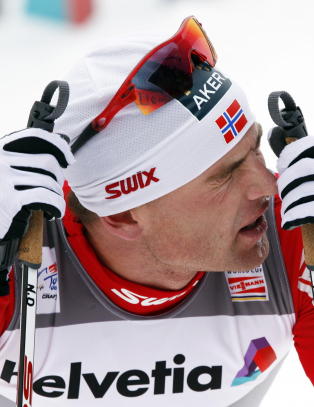 - Vi kan ikke g� rundt og v�re redde