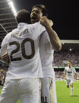 Real Madrid er spanske mestere for f�rste gang siden 2008