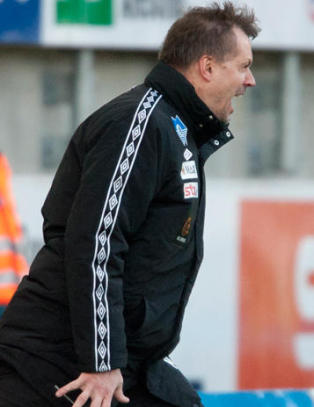Se trenerne som freser og kjefter p� sidelinja