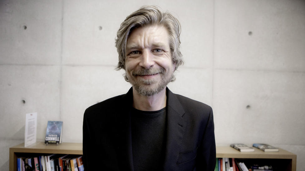 ESSAYIST: Karl Ove Knausg�rd har varslet at han er ferdig som romanforfatter, og n� skal konsentrere seg om essays. Det er ikke n�dvendigvis noen tragedie, mener anmelderen. Foto: LARS EIVIND BONES