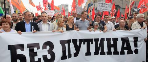 Stor demonstrasjon mot Putin i Moskva