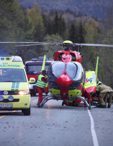 Alvorlig skadd i MC-ulykke