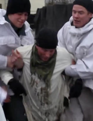 Her �dreper� norske soldater en afghansk demonstrant