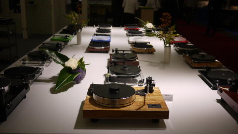 VINYL: Platespillere blir det flere av for hvert �r som g�r p� hi-fi-messer. Her et utvalg fra Pro-Ject.