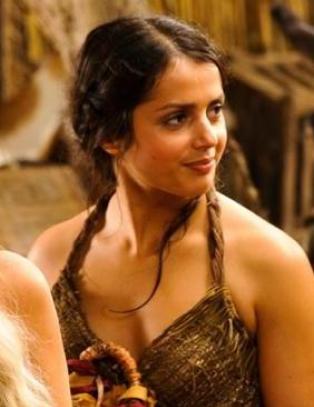 Norske Amrita (24) får ikke spille inn lesbesexscenene i «Game of Thrones»