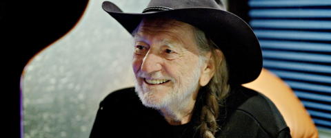 Willie Nelson (79) vil røykes når han dør