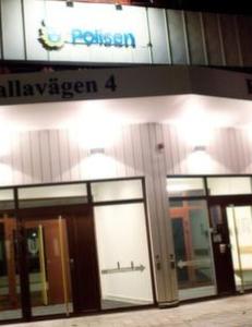 Kvinne jaget og kuttet med kniv