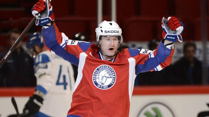 TRYGGET SEIEREN: Mats Trygg scoret to ganger da Norge slo Italia 6-2 og tok sin første seier i ishockey-VM.Foto: EPA/Claudio Bresciani/NTB scanpix TRYGGET SEIEREN: Mats Trygg scoret to ganger da Norge slo Italia 6-2 og tok sin første seier i ishockey-VM.Foto: EPA/Claudio Bresciani/NTB scanpix