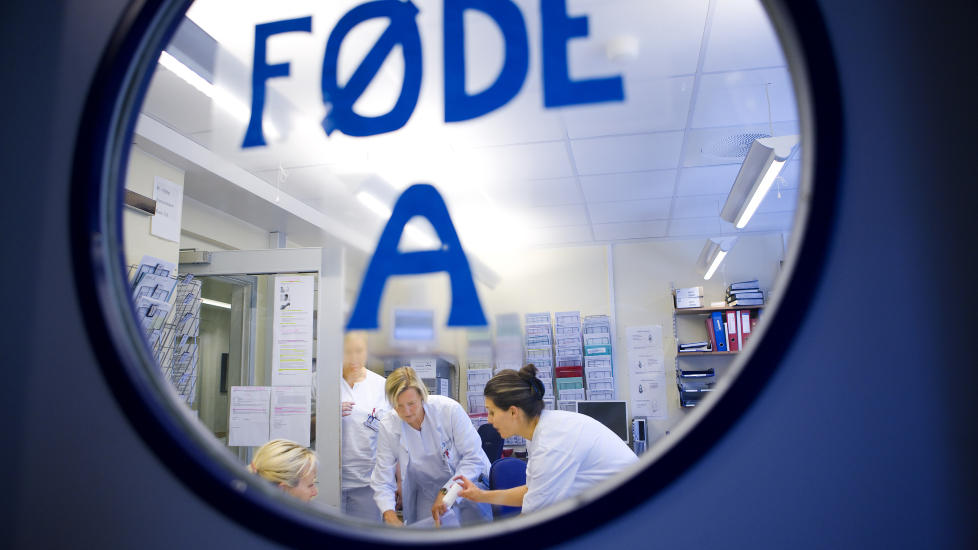 FEIL ABORT:  Abortloven sl�r fast at etter utgangen av attende svangerskapsuke kan et svangerskap ikke avbrytes med mindre det er s�rlig tungtveiende grunner for det. Etter ugangen av 22. svangerskapsuke kan et svangerskap ikke avbrytes med mindre fosteret ikke er levedyktig. Unntaket er hvis det er fare for mors liv og helse. Helsedirektoratet har n� sl�tt fast at ti aborter fram til 1. desember 2011 har v�rt i strid med regelverket. Foto: Sverre Chr. Jarild / Tidsskrift for jordm�dre