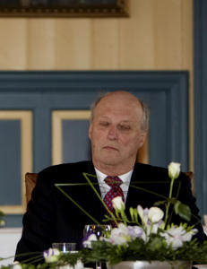 Kongen beveget av S�nstebys bortgang