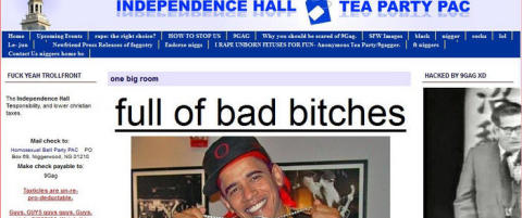 Publiserte bilde av smilende Obama med gullklokker, caps og armtatovering