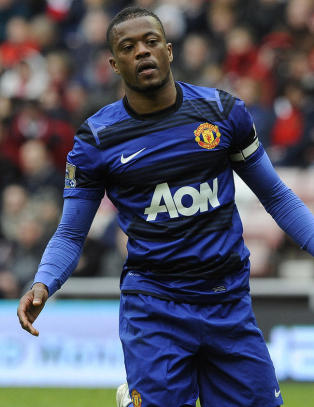 Evra mener det vil bli lett å vinne ligaen neste sesong