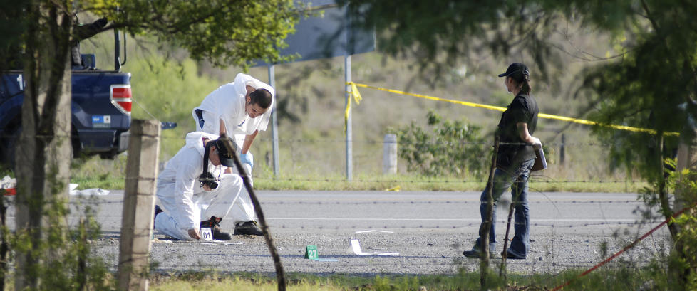 49 hodeløse lik dumpet på motorvei i Mexico