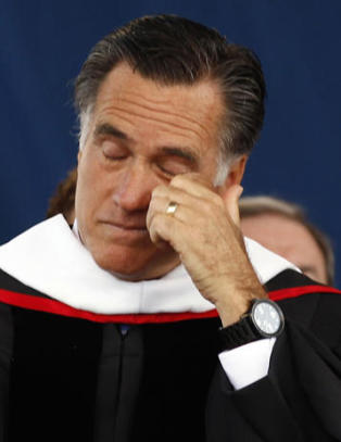 Obama-leiren g�r til angrep p� �vampyren Mitt Romney�