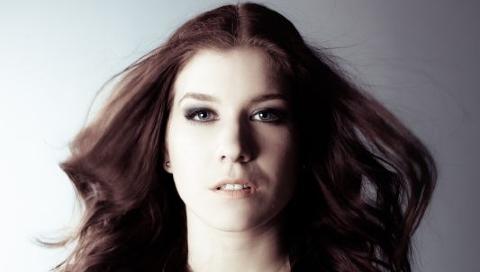 FINLAND: Pernilla Karlsson synger «När jag blundar». Foto: Eurovision FINLAND: Pernilla Karlsson synger «När jag blundar». Foto: Eurovision