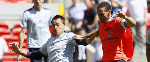 Ferdinand likevel ikke med i England-troppen
