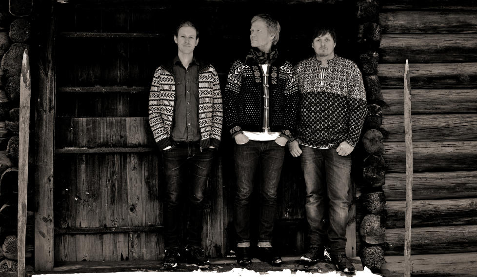 BALLROGG:  Klaus Ellerhusen Holm, Ivar Grydeland og Roger Arntzen er i hyttestemning p� �Cabin Music�, Ballroggs f�rste trioalbum. FOTO: HJEMMESIDE/J�RN STENERSEN